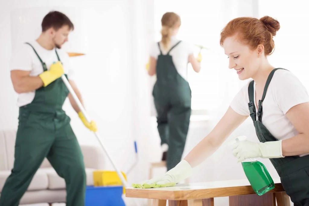 Nama-Nama Alat Cleaning Service Lengkap Beserta Kegunaan dan Cara Penggunaannya
